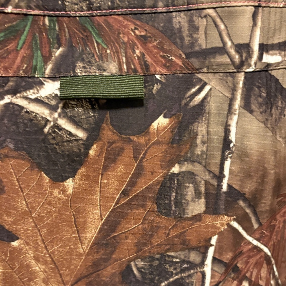Under Armour Womens Woodland Camo Shirt - Picture 10 of 10